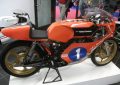 harley-davidson-amf-1972-la-standul-unui-club-moto